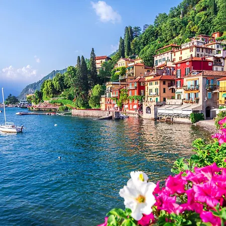 Fronte Lago *