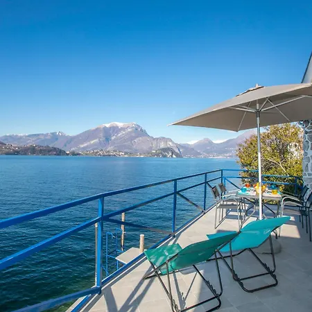 Fronte Lago Villa